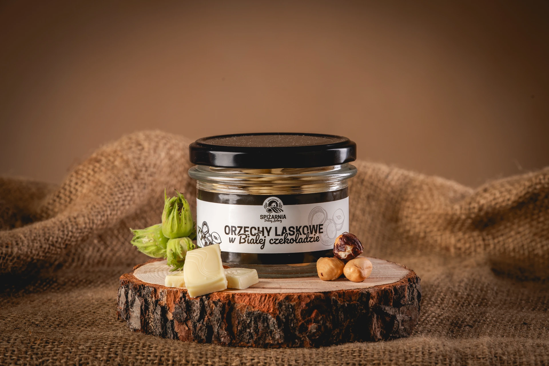 Orzechy Laskowe w Białej Czekoladzie (100g)