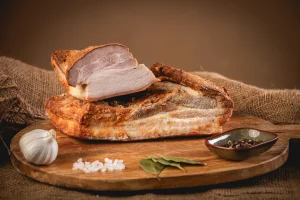Boczek pieczony z czosnkiem 0,4kg